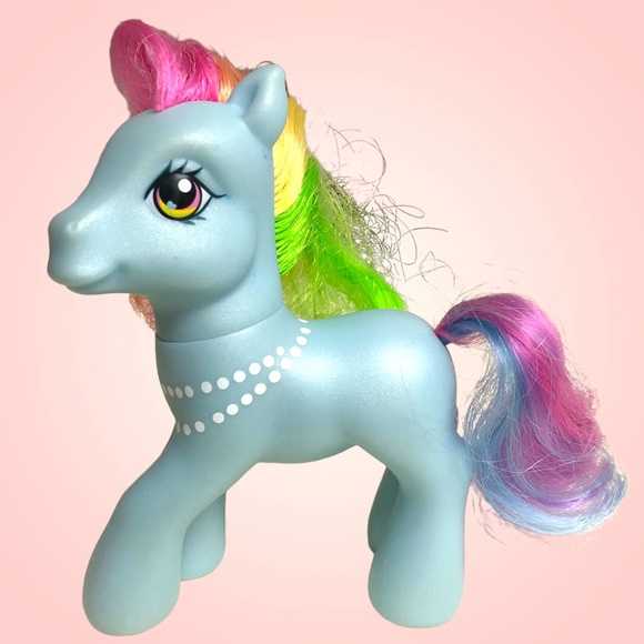 My Little Pony G3 Rainbow Dash With Pearl Necklace And Bow - Picture 3 of 3